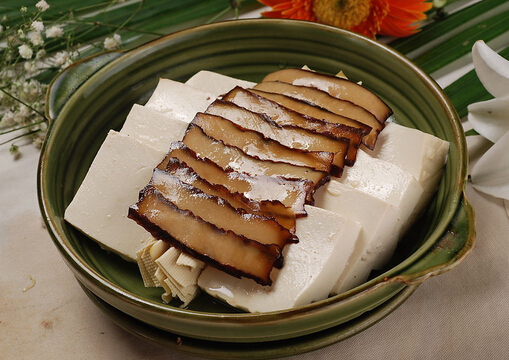吃火鍋應(yīng)先吃菌藻類(lèi)和豆制品