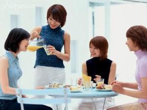 上班族中午吃什么？上班族應警惕午餐飲食的8個誤區(qū)