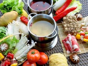 吃火鍋?zhàn)詈孟蠕淌裁矗砍曰疱佅蠕倘膺€是先涮菜