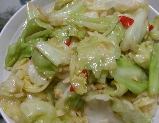 手撕包菜炒不出水是怎么回事?手撕包菜放陳醋還是白醋