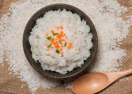 剩飯放冰箱一晚上還能吃嗎?米飯可以放在冰箱里幾天?