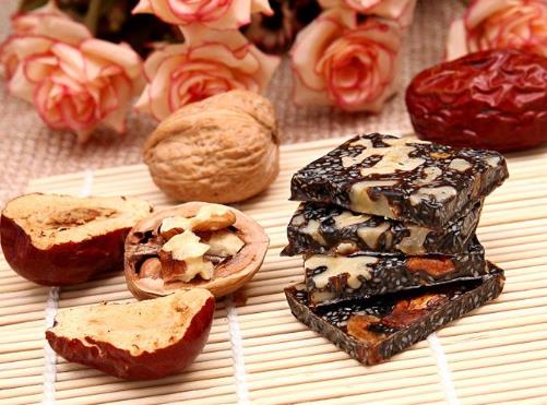 阿膠糕漲袋是怎么回事?阿膠糕為什么會(huì)漲袋