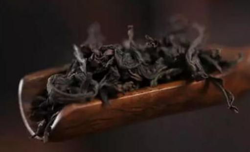 大紅袍茶湯是紅色嗎?大紅袍用什么茶具泡?