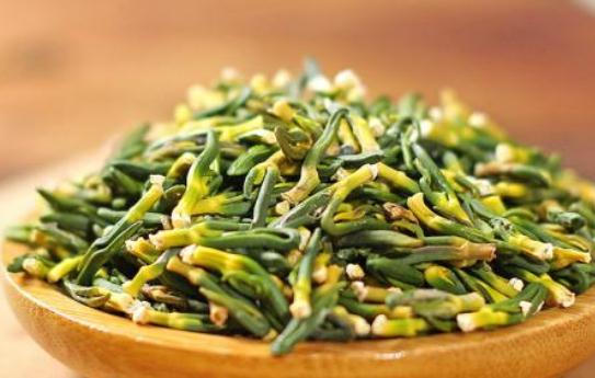 蓮子心可以吃嗎?蓮子心茶的功效有哪些?