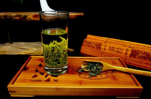 綠茶與紅茶有什么區(qū)別呢?綠茶與紅茶哪個比較好?
