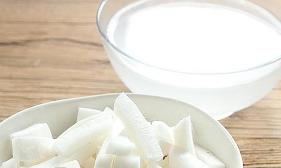 椰子肉有哪些營養(yǎng)價(jià)值?干椰子肉可以怎么吃?