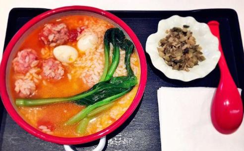 燙飯那么燙會對身體有害嗎?燙飯和泡飯的區(qū)別