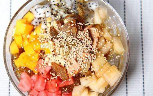 正宗的冰粉是怎樣制作的?吃冰粉有沒(méi)有好處?