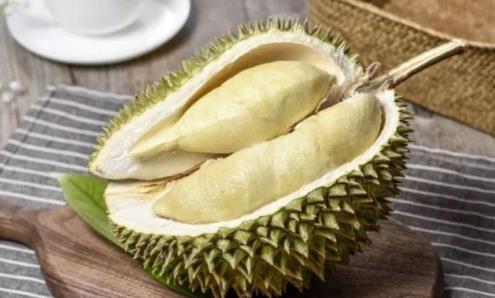 榴蓮肉有點(diǎn)硬怎么變軟?榴蓮肉里面有水正常嗎?