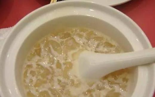 雪蛤膏什么時候吃好?雪蛤膏有哪些營養(yǎng)成份?