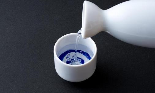 過期的白酒可以喝嗎?有的白酒為什么沒有保質(zhì)期?