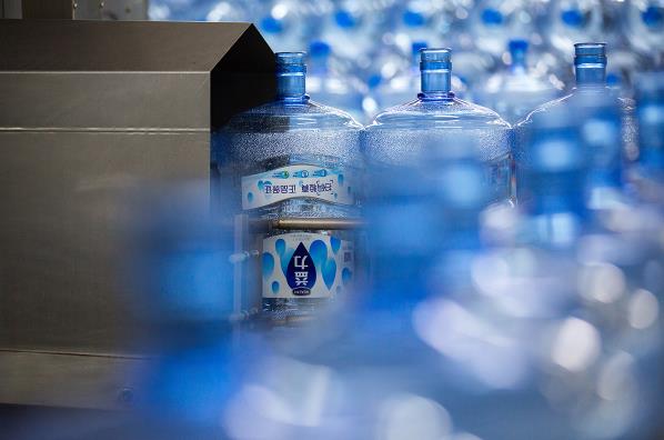 飲用水江湖又起波瀾 礦泉水第一股益力重回視野