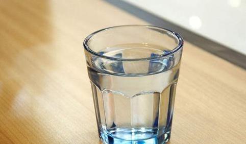 開水兌冷開水喝有害嗎?二次燒開的水能喝嗎?
