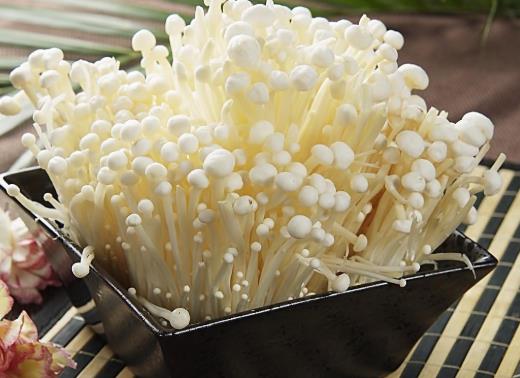 怎么判斷金針菇還能不能吃?金針菇根部怎么切?