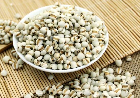 薏米炒和不炒有啥區(qū)別?薏米每次吃多少合適?