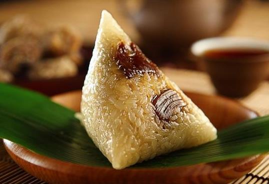 粽子打開好多絲還能吃嗎?粽子煮一半沒火了;鸢雮(gè)小時(shí)再煮能煮熟嗎