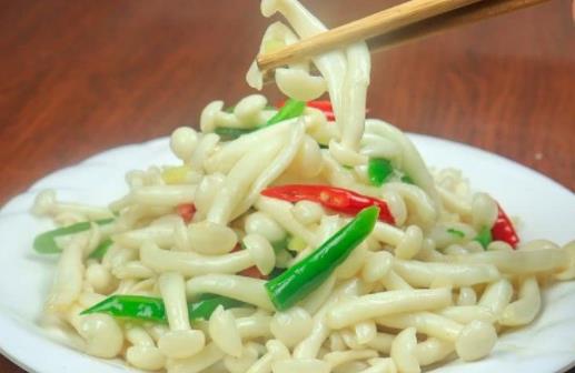 痛風(fēng)患者可以吃白玉菇嗎?哪些人不宜吃白玉菇?