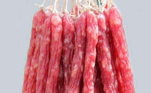 怎么判斷臘腸蒸熟了沒有 吃了半生不熟的臘腸會(huì)怎樣