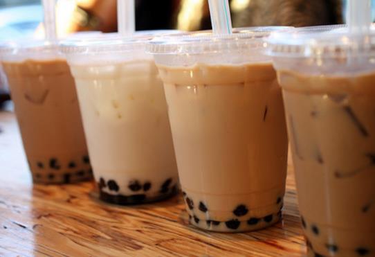 為什么喝完奶茶胸悶喘不上氣?喝奶茶心跳加快睡不著怎么回事