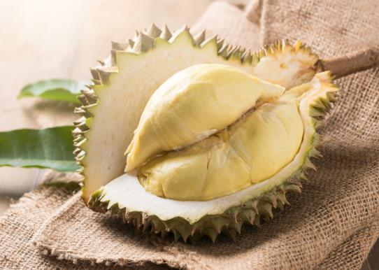榴蓮用刀劃條口子會壞嗎?榴蓮圓圓的沒有鼓包里面有肉嗎?