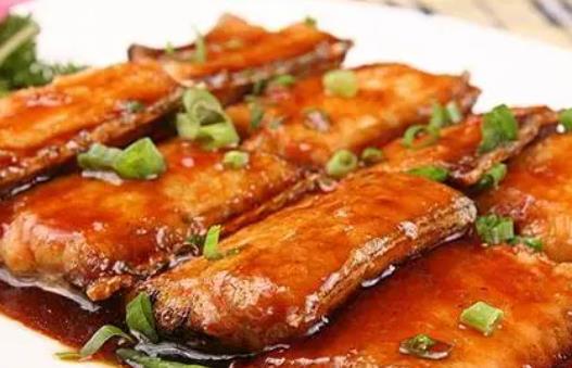 膽固醇高可以吃帶魚(yú)嗎?帶魚(yú)為什么沒(méi)有活的?