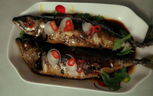 青魚(yú)屬于深海魚(yú)嗎?痛風(fēng)患者可以吃青魚(yú)嗎?