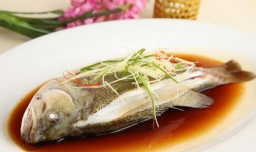 高血壓患者可以吃鱸魚嗎?鱸魚是發(fā)物嗎?