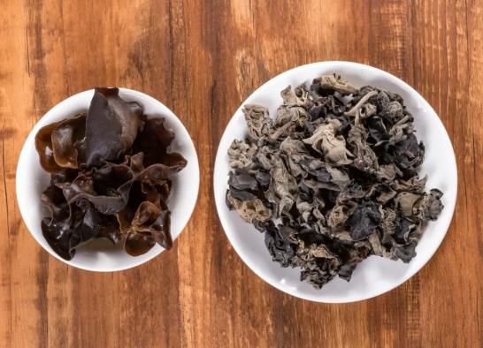 干木耳可以放幾年?木耳泡多長(zhǎng)時(shí)間會(huì)有毒?
