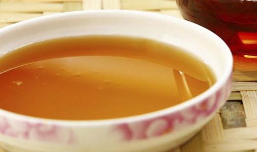 麻油和芝麻香油是不是一樣的 芝麻香油可以當(dāng)食用油炒菜用嗎
