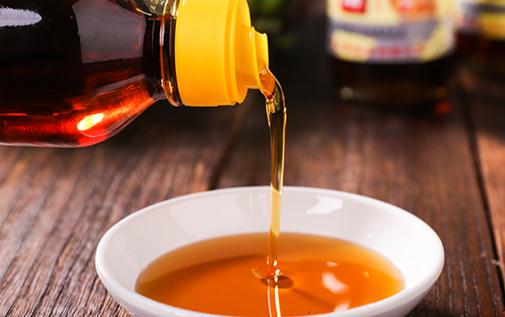 麻油和芝麻香油是不是一樣的 芝麻香油可以當(dāng)食用油炒菜用嗎