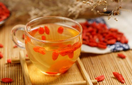 枸杞會(huì)掉色正常嗎 枸杞變軟了發(fā)粘怎么辦