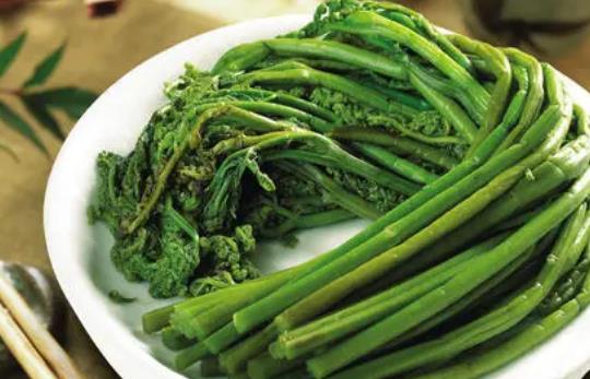 蕨菜致癌嗎?蕨菜的副作用有哪些?