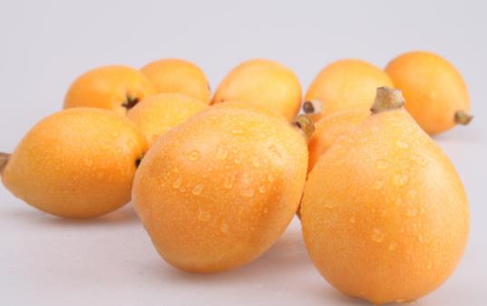 吃枇杷會(huì)過(guò)敏嗎?吃枇杷有什么好處和壞處?