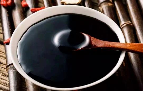 川貝枇杷膏治療哪種咳嗽?服用川貝枇杷膏注意事項有哪些?