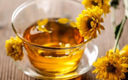 菊花茶安神還是提神 菊花茶適合什么季節(jié)什么時(shí)間喝