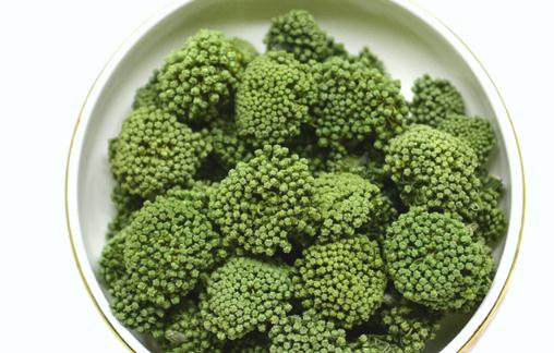三七花泡水喝可以治脂肪肝嗎 尿酸高能喝三七花泡水嗎