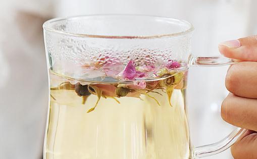 玫瑰花茶一周喝多少次 玫瑰花泡水喝有什么好處