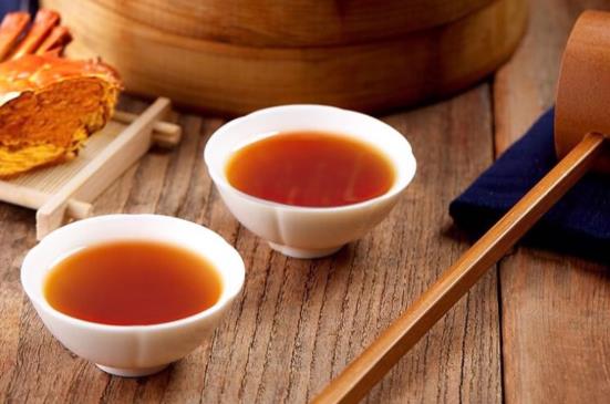 喝黃酒對男人有什么好處嗎?白酒和黃酒哪個能去濕氣?