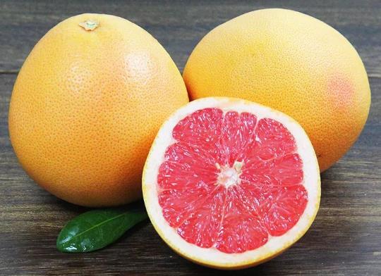 柚子有蟲吃了會(huì)怎么樣?柚子不夠紅可以吃嗎
