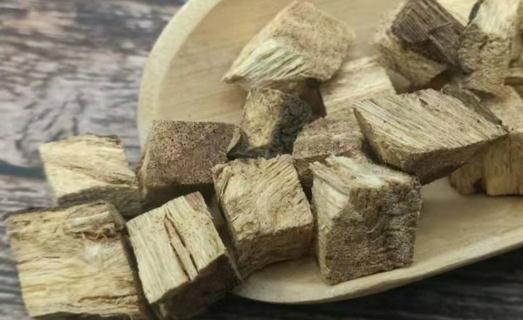 葛根會(huì)不會(huì)傷肝 葛根泡水喝對(duì)胃有傷害嗎