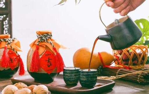 黃酒過了5年保質(zhì)期還能喝嗎 過期黃酒的巧妙用途