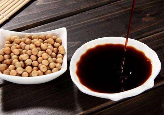 經(jīng)常吃醬油會致癌嗎?醬油是炒菜的時候放還是好的時候放