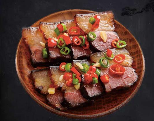 熏臘肉是熟的時(shí)候熏還是生的時(shí)候熏?臘肉長蛆了煮熟能吃嗎