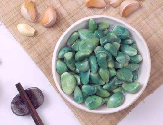 臘八蒜過期了還能吃嗎?臘八節(jié)為什么要吃臘八蒜