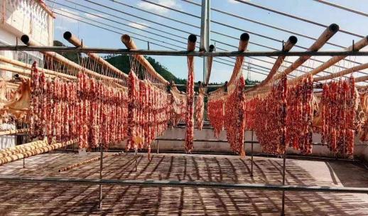 肉是曬干好還是風(fēng)干好 怎么判斷臘肉曬好了圖片