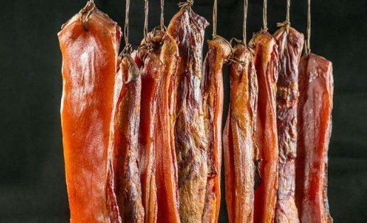肉是曬干好還是風(fēng)干好 怎么判斷臘肉曬好了圖片