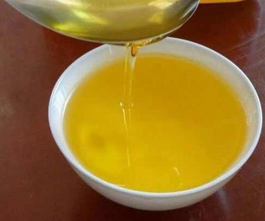 為什么花生油冬天會(huì)有絮狀?調(diào)和油能和花生油混在一起吃嗎
