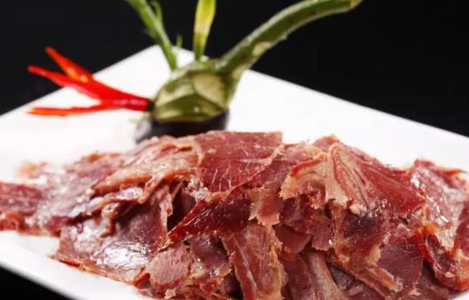 羊肉冬天怎么吃最滋補(bǔ)?喝羊肉湯能放醋嗎?