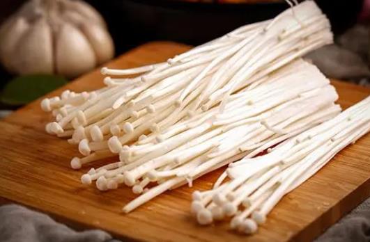 過(guò)夜的金針菇可以吃嗎?金針菇發(fā)黃了還能吃?