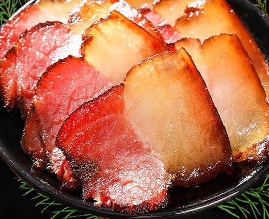 曬臘肉有蒼蠅卵能用酒泡死嗎?曬臘肉有蒼蠅是不是沒(méi)腌好